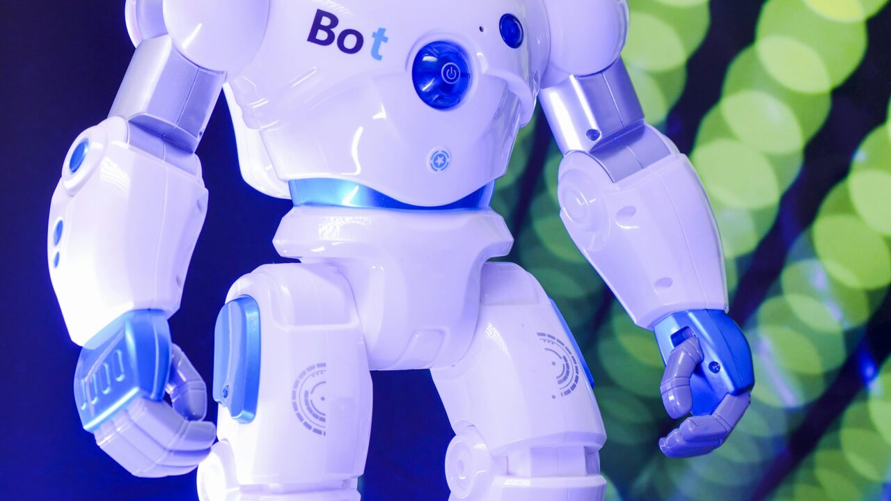 Künstliche Intelligenz einfach erklärt: Vom Mustererkenner zum digitalen Problemlöser